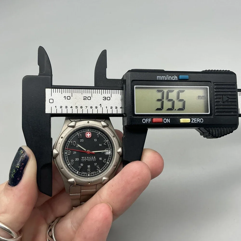Wenger SAK Design Mens Watch 36mm Black Dial Stainless 100M New Battery 7.25